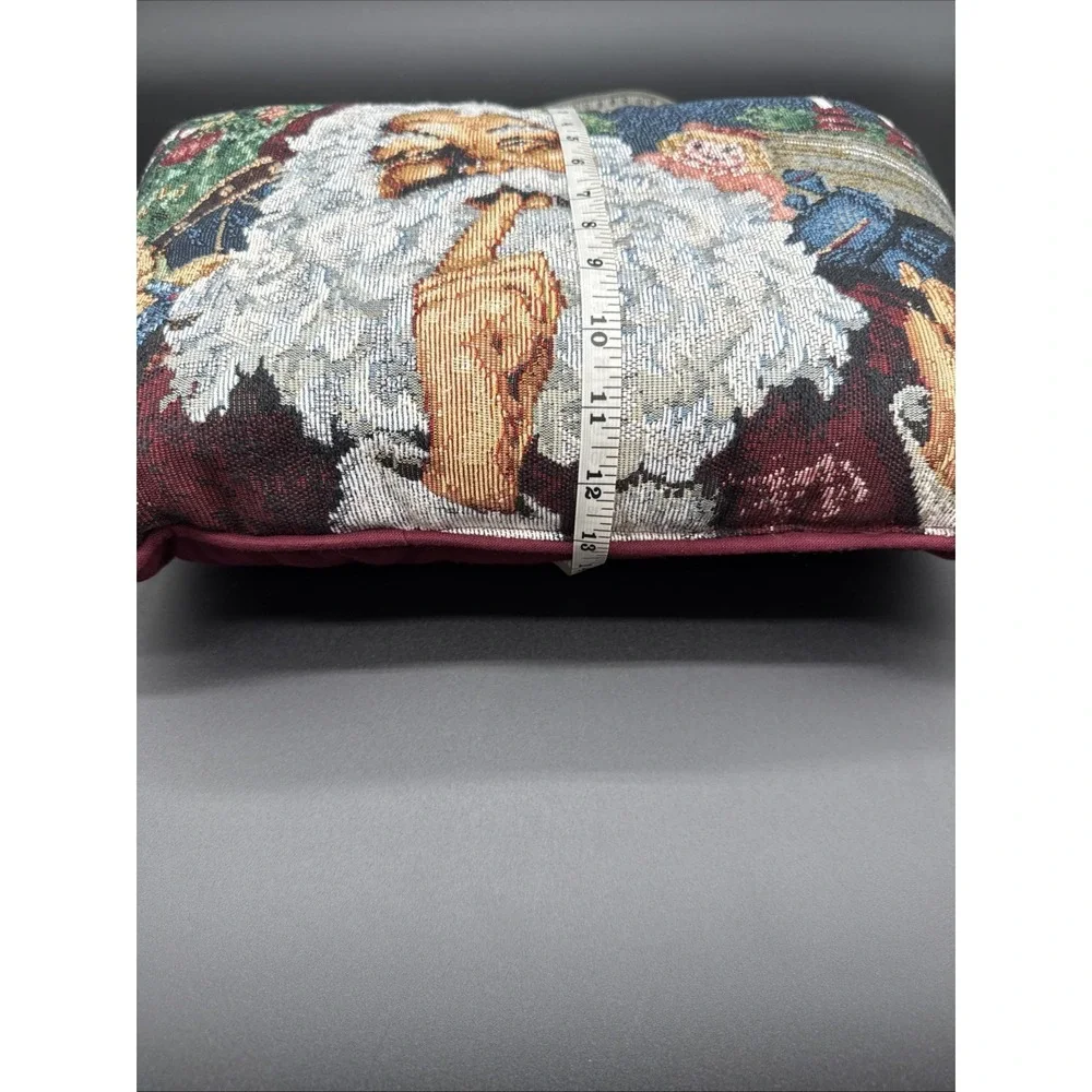 Vintage Santa‎ Throw Pillow